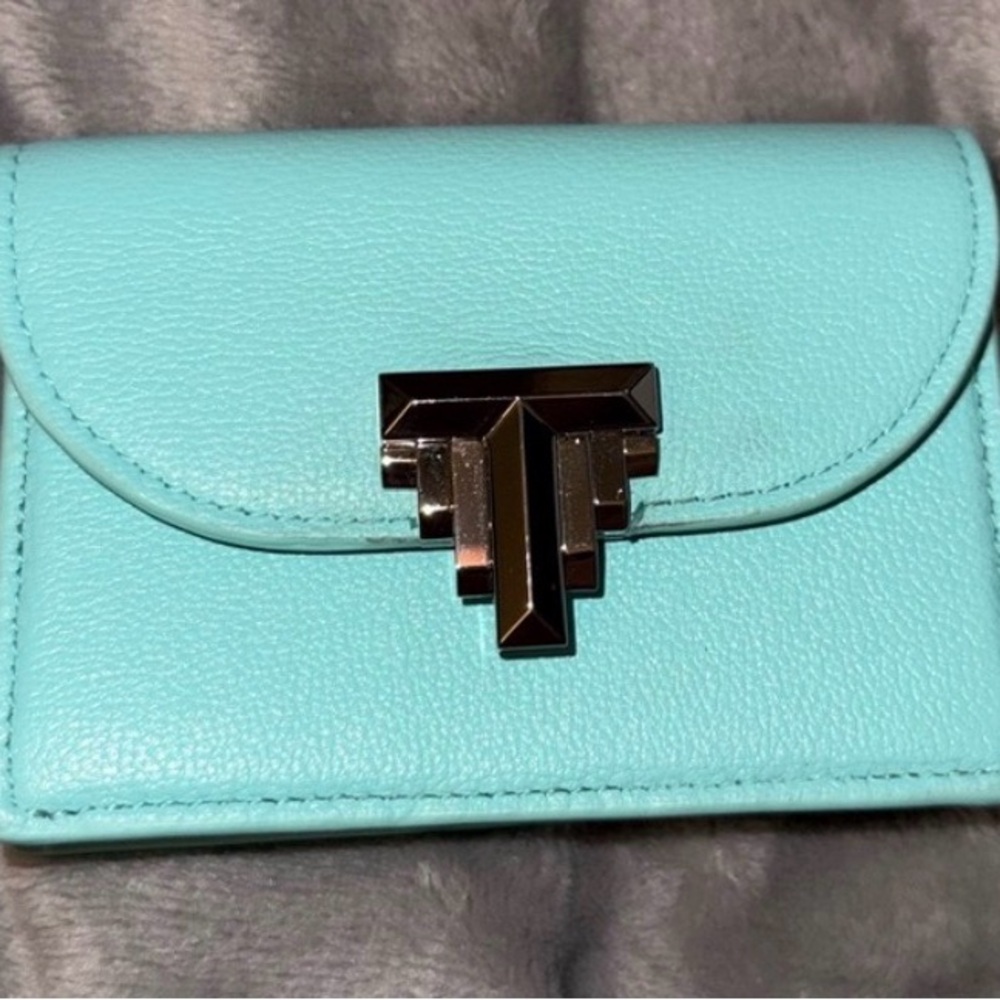 Tiffany & Co. Robin's Egg Blue Leather Card Case with Silver Hardware - Picture 2 of 4